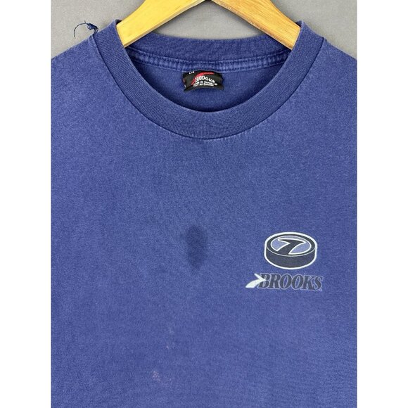 Vintage 90's Brooks Shoes Promo Sneakers Battle Gear Canada Made Large Rare Tee - Picture 10 of 16